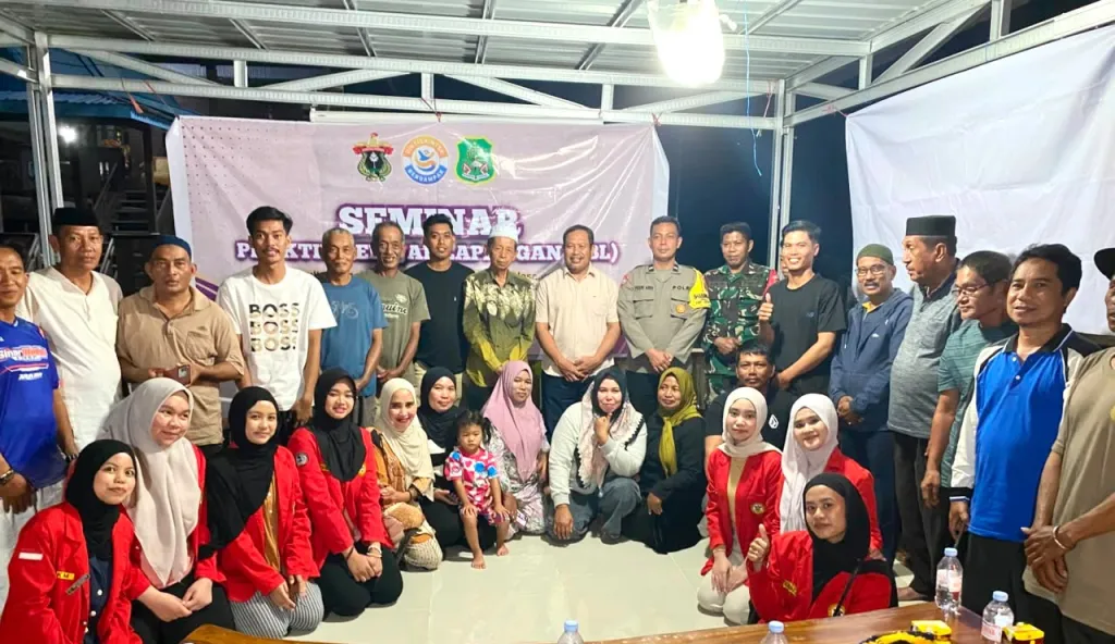 Seminar Awal PBL FKM Unhas memperkuat kolaborasi masyarakat dan pemerintah menuju Desa Wanio Timoreng lebih sehat. (Foto: Dok.Pribadi).